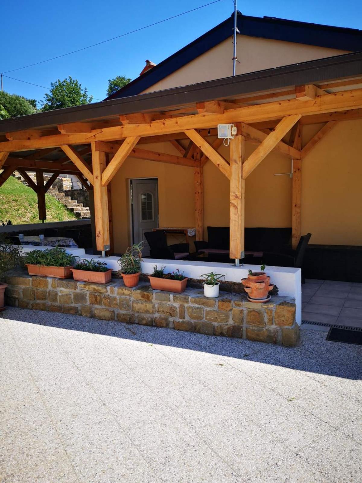 Apartma Ester Lucija Εξωτερικό φωτογραφία